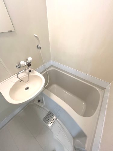 バス・シャワールーム　現況優先