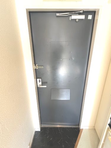 玄関　現況優先