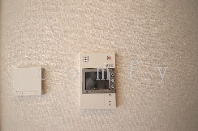 セキュリティ　モニター付きインターホン