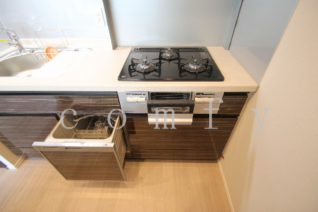 その他設備　３口コンロ・グリル食洗器付き