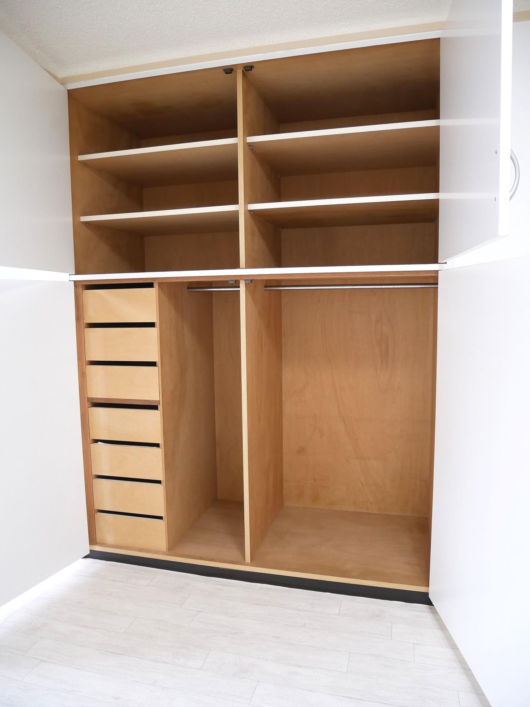 収納　クローゼット