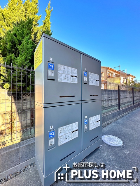 エントランス　☆宅配ボックス完備☆