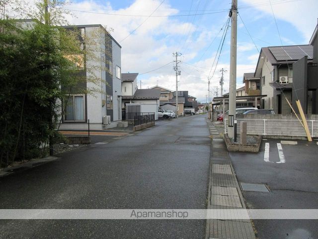 その他　周辺道路（その他）まで0m