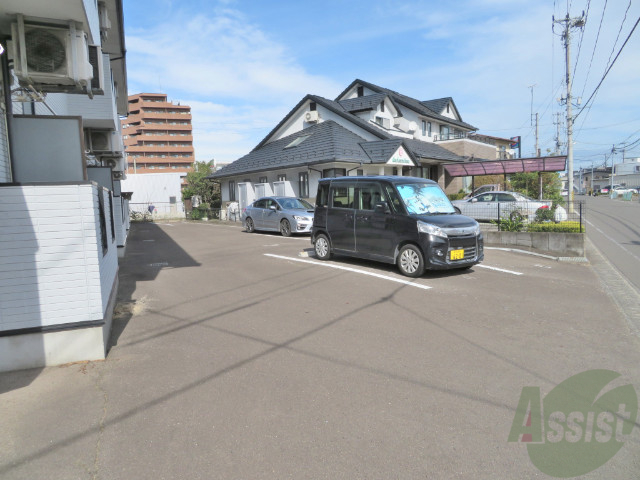 駐車場　駐車場