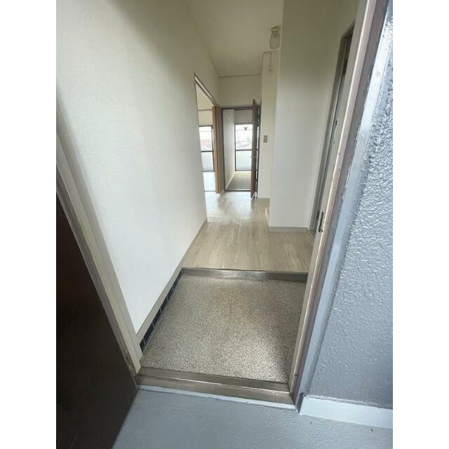 玄関　リフォーム前