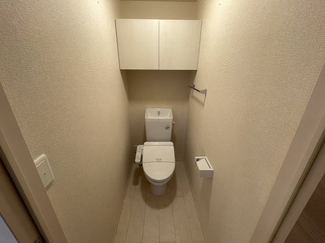 トイレ　シャワー付暖房便座