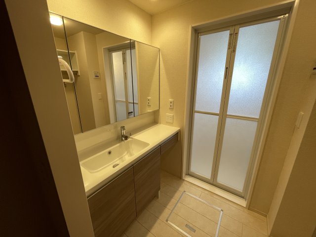 洗面設備　洗面洗髪化粧台