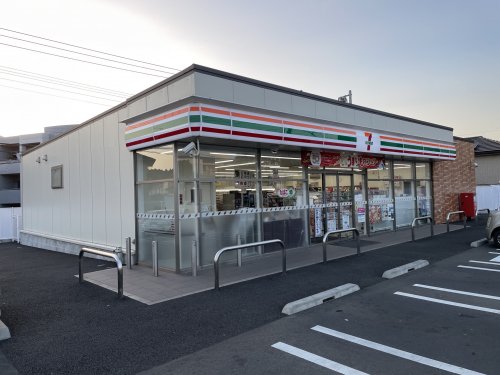 コンビニ　セブンイレブン 成田公津の杜3丁目店（コンビニ）まで419m