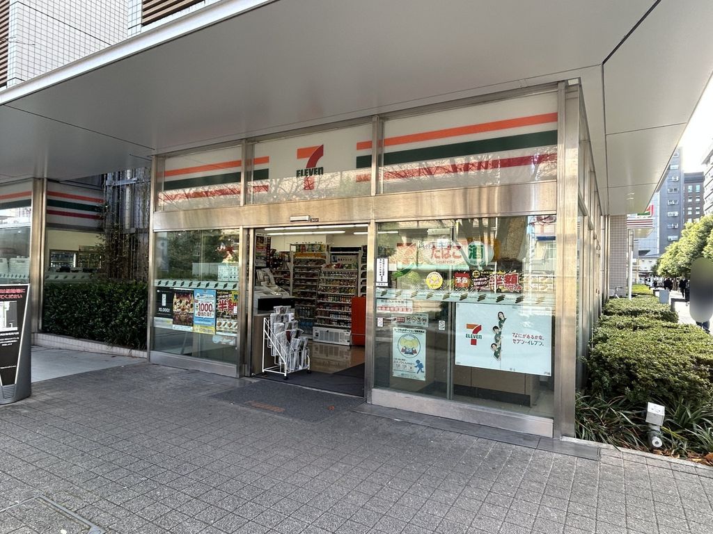 コンビニ　セブン-イレブン 新宿富久町店（コンビニ）まで170m