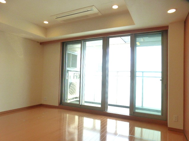 居室・リビング　内観1※別部屋参考写真