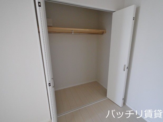 収納　同型タイプの為現状優先