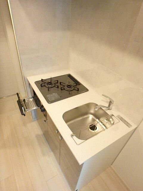 キッチン　使い勝手のいい洋室です