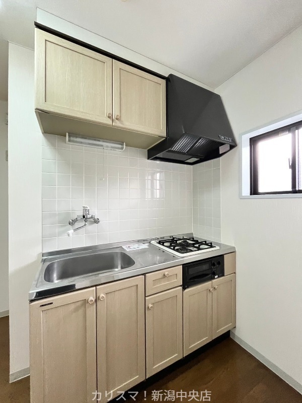 キッチン　※別部屋参考写真