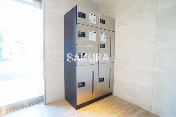 その他共有部分　外出の多い方でも安心の宅配ボックス付き♪