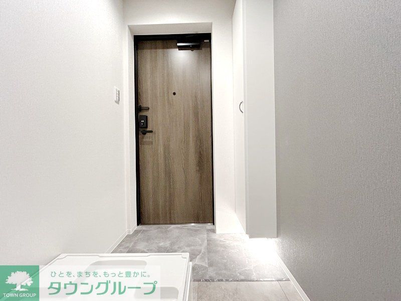 玄関　お部屋探しは株式会社　タウンハウジング　までお気軽にお問合…