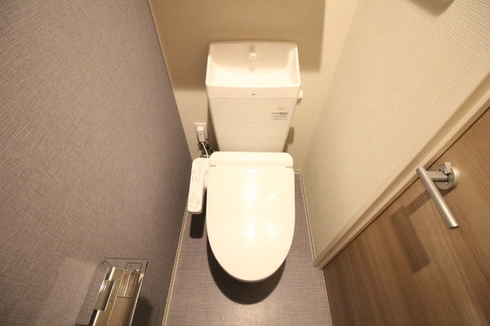 トイレ　別号室