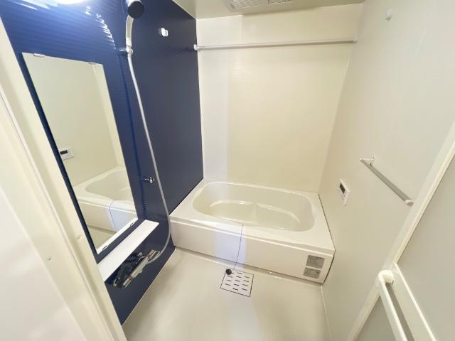 バス・シャワールーム　バスルーム