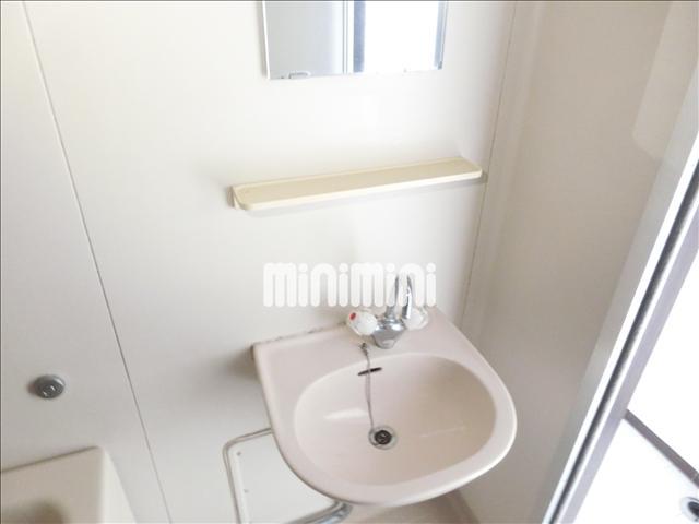 洗面設備　鏡の付いた洗面台です！