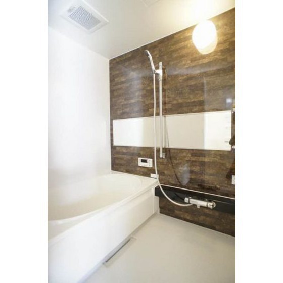 バス・シャワールーム　追い焚き付き