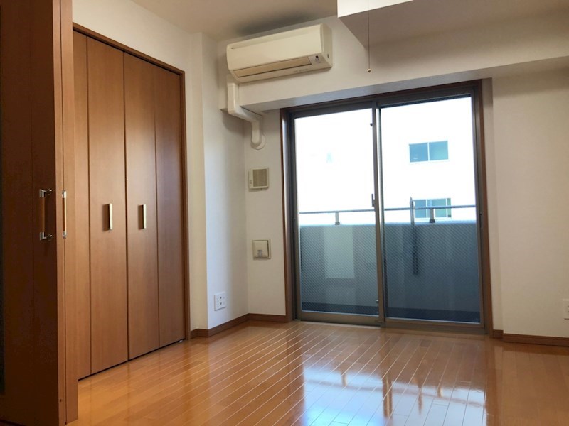 居室・リビング　居間です