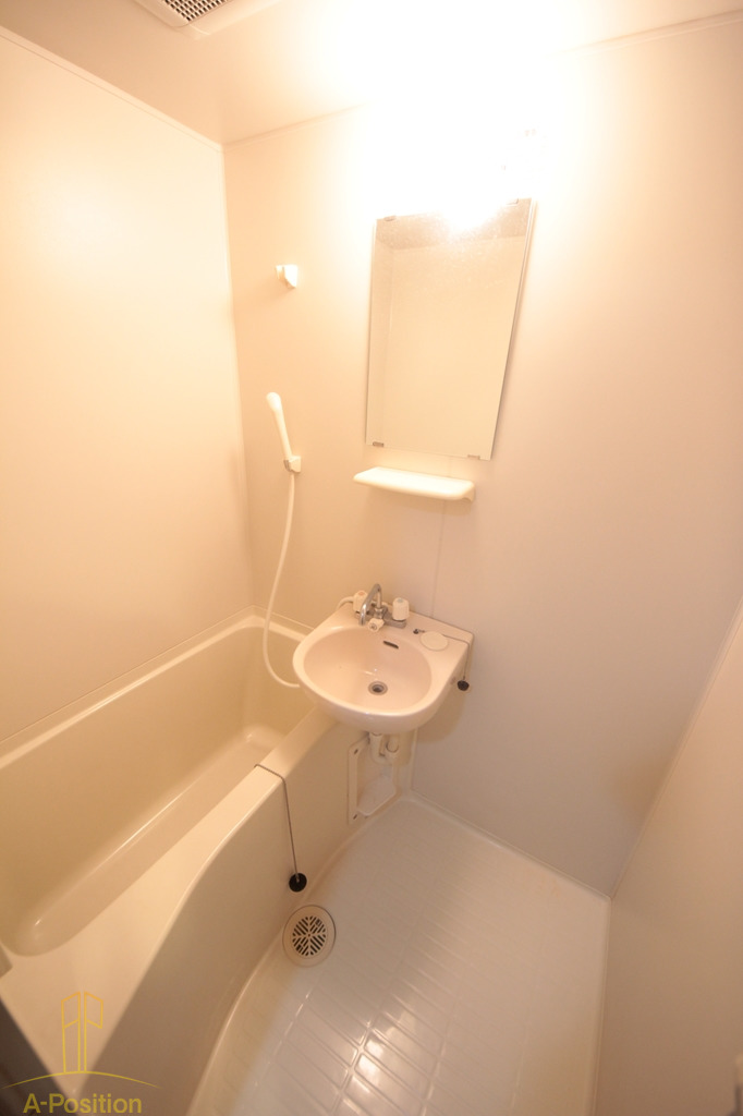 バス・シャワールーム　ニューシティアパートメンツ西天満