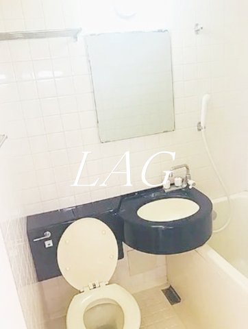 バス・シャワールーム　お風呂です。