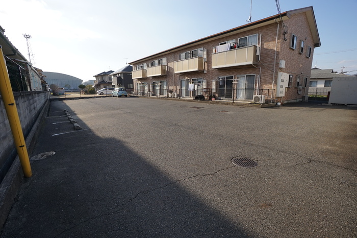 駐車場　駐車場