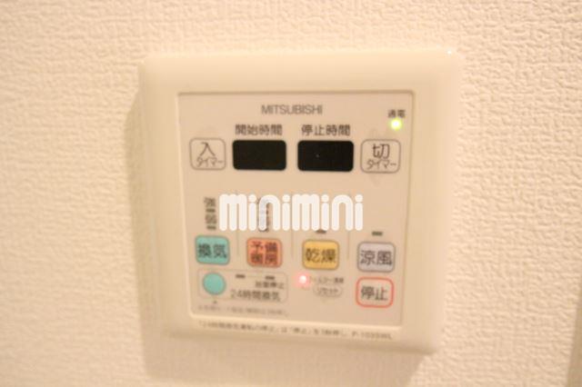 その他　浴室乾燥機付で雨の日でもお洗濯物が干せますね
