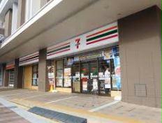 コンビニ　セブンイレブン大津駅前店（コンビニ）まで541m