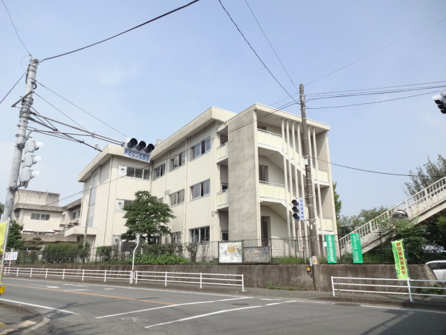小学校　龍田小学校（小学校）まで700m