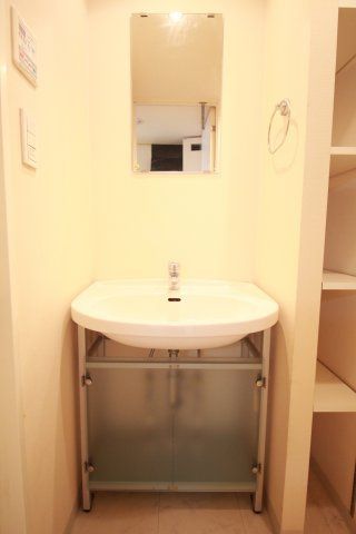 洗面設備　（別タイプ参考写真）サンパレス駒込壱番館　北区田端3
