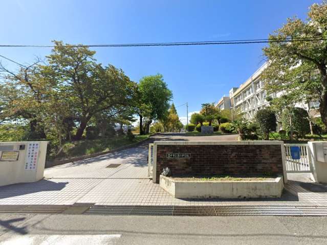 中学校　第二中学校（中学校）まで484m