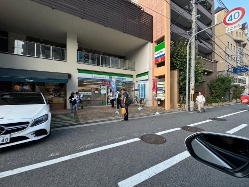コンビニ　ファミリーマート 四天王寺夕陽ヶ丘店（コンビニ）まで101m