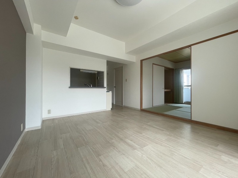 居室・リビング　広くてキレイなお部屋が広がっていて、充実した生活が送れそう。