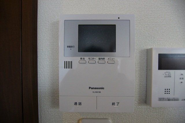 セキュリティ　TVモニター付のインターホンです。