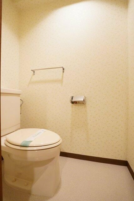 トイレ　ゆったりとした空間のトイレです