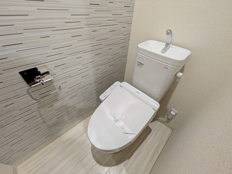 フジパレス塚口本町1番館のトイレ写真