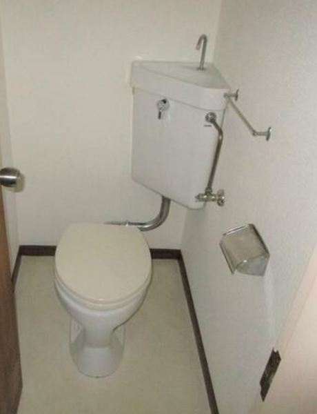 トイレ　※別部屋参考写真
