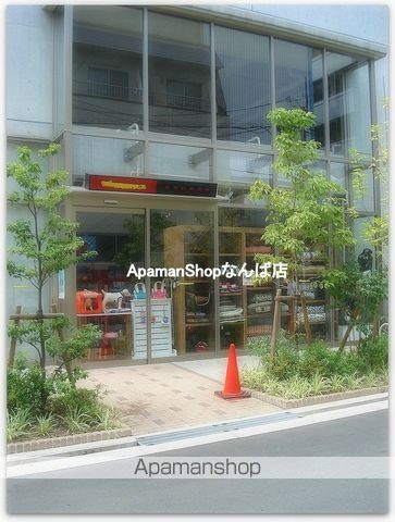 地下鉄四つ橋線 肥後橋駅 徒歩3分 11階建 築18年の外観写真