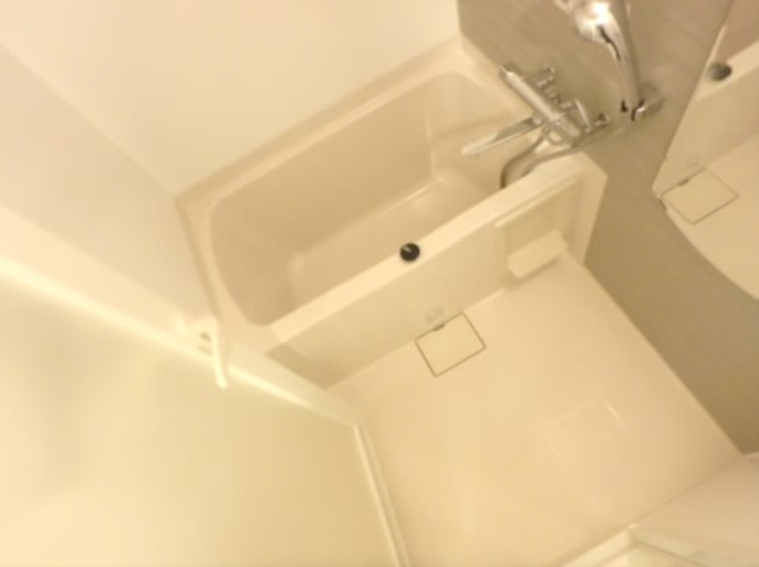 バス・シャワールーム　別部屋同タイプのお写真から物件の雰囲気をご参考くださいませ。