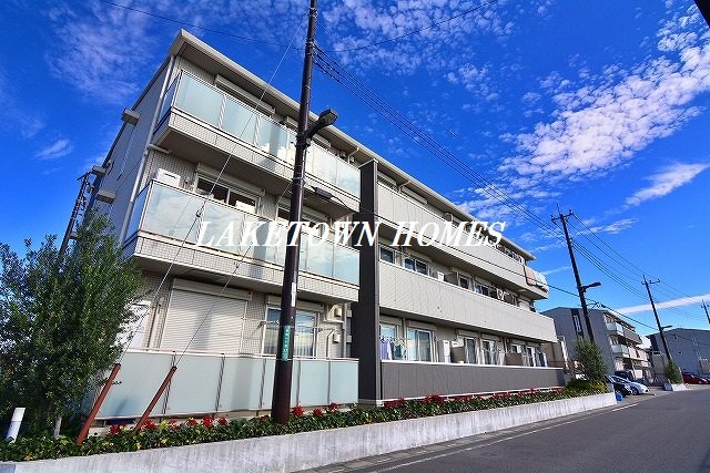 建物外観　吉川市のお住まい探しなら、当社にお任せ下さい！
