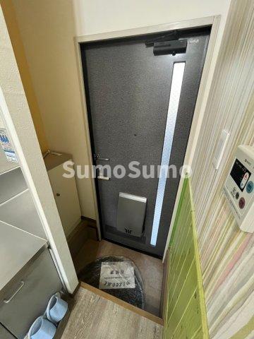 ラッキータウン2番館の玄関写真