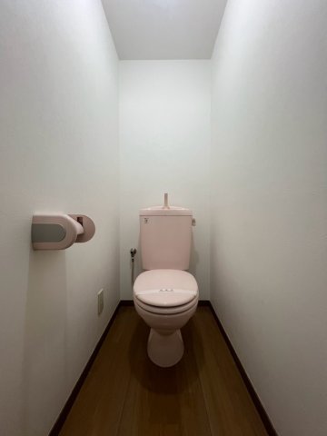 シード1のトイレ写真