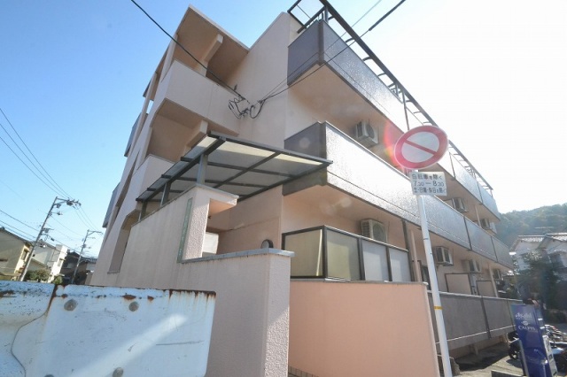 広島市西区己斐西町のマンションの建物外観