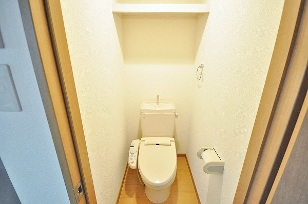 【吉野町ワンルームマンションのトイレ】