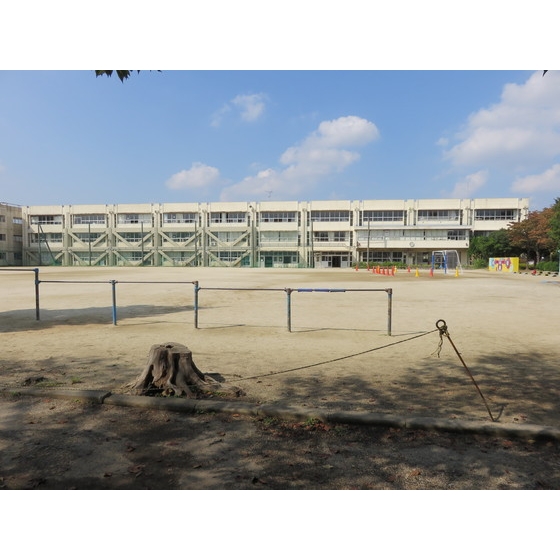 【ＵＲ小金原の小学校】