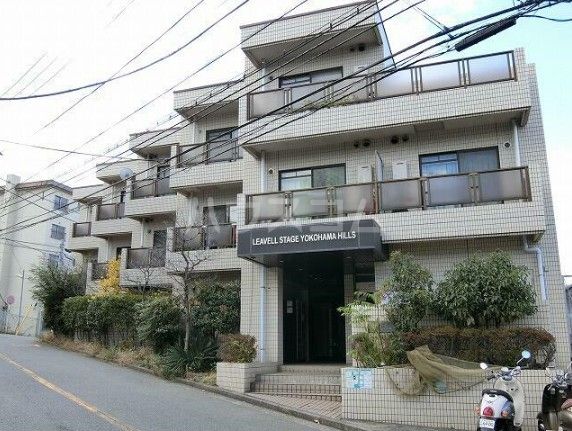 横浜市神奈川区高島台のマンションの建物外観