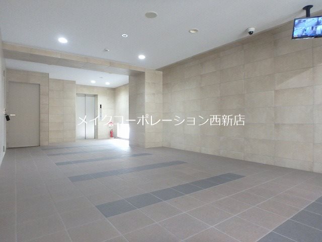 【福岡市西区姪の浜のマンションのロビー】