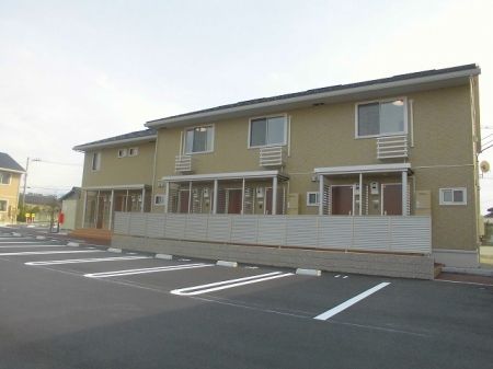 リッシュモアII　A棟の建物外観