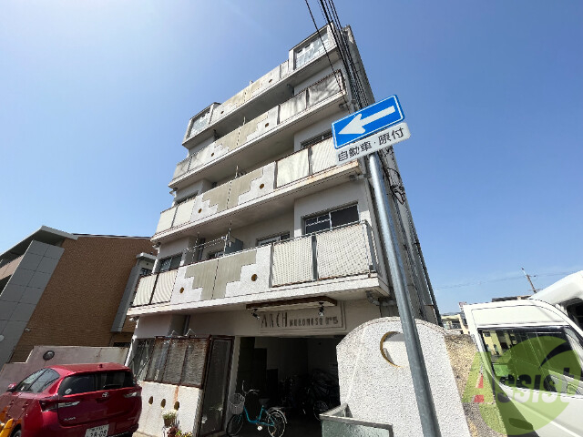 尼崎市武庫之荘本町のマンションの建物外観